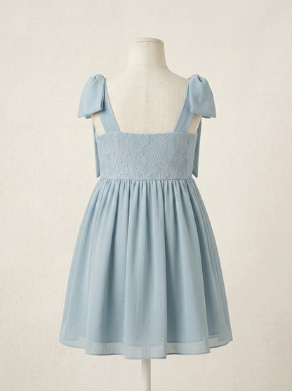 Vestido tirantes azul y cuerpo encaje