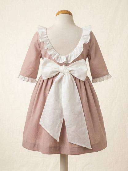 Vestido lino rosa maquillaje con manga corta