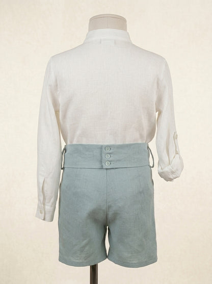 Conjunto camisa lino beig y short lino verde con fajin y pajarita