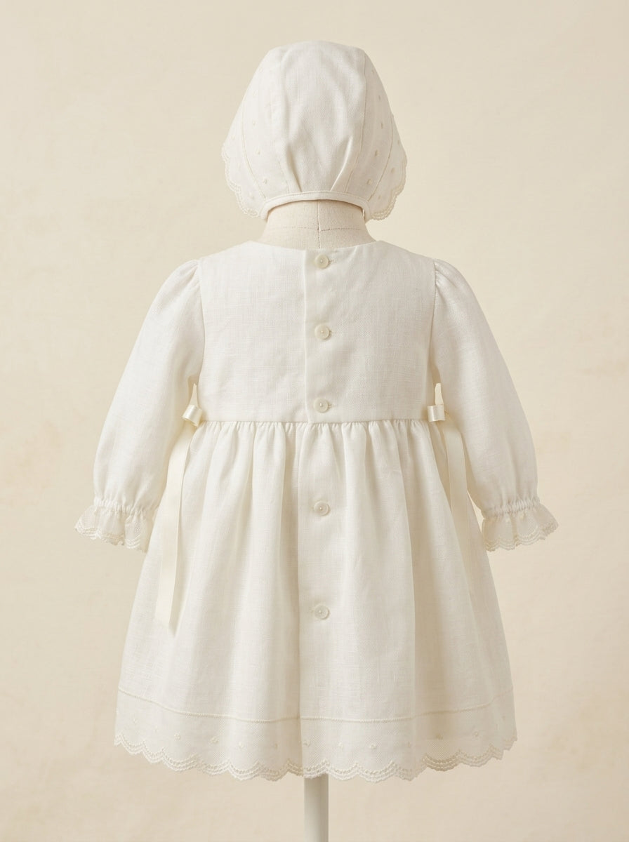 Vestido lino manga larga con detalles tul bordado con capota