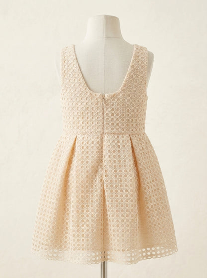 Vestido guipur melocotón con flor