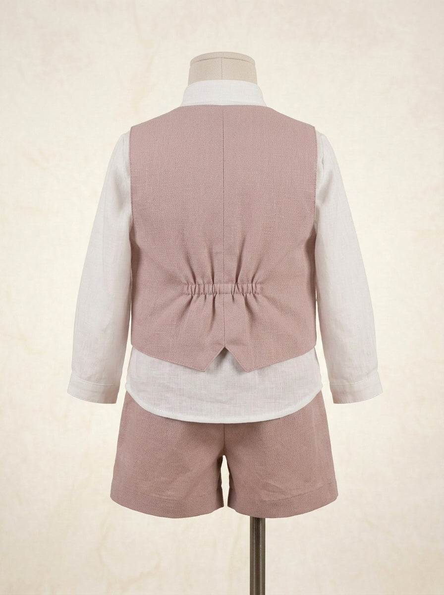 Conjunto camisa, short, chaleco y fajin rosa empolvado