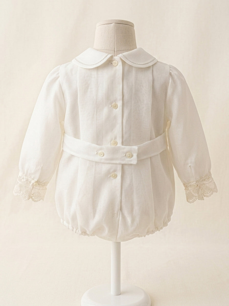 Pelele organza beig con topos bordados