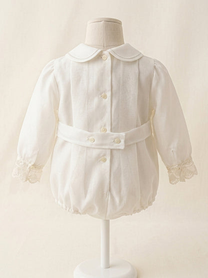 Pelele organza beig con topos bordados