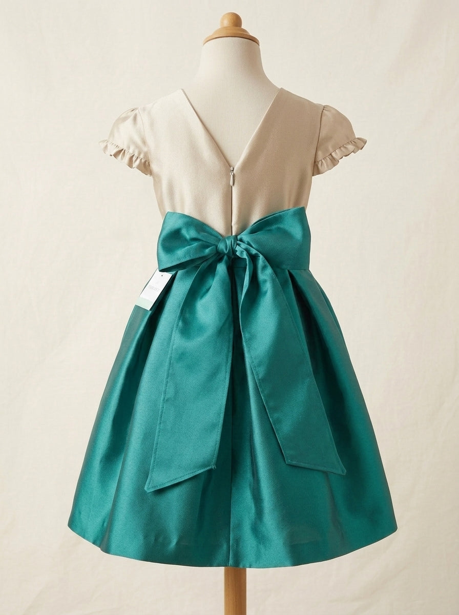 Vestido mikado arena y verde
