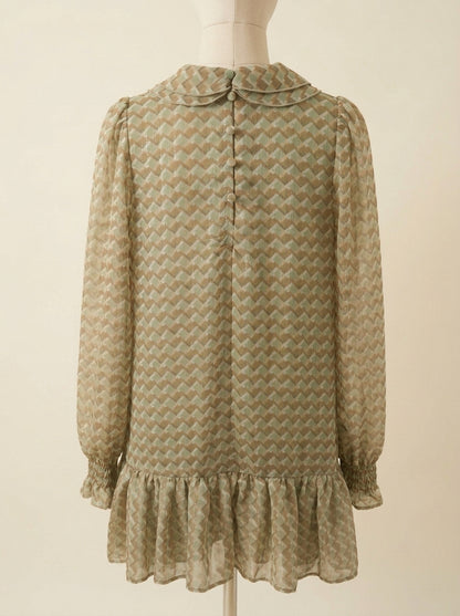 Vestido de gasa estampada con chorreras