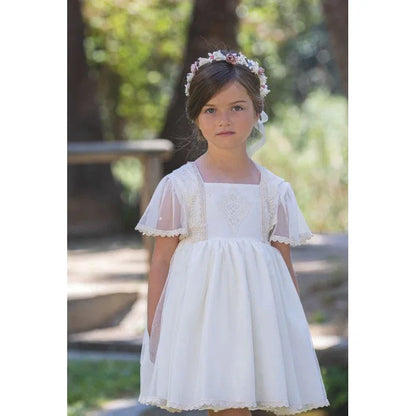 Vestido beig tul bordado y fajin azul - PARDALETS