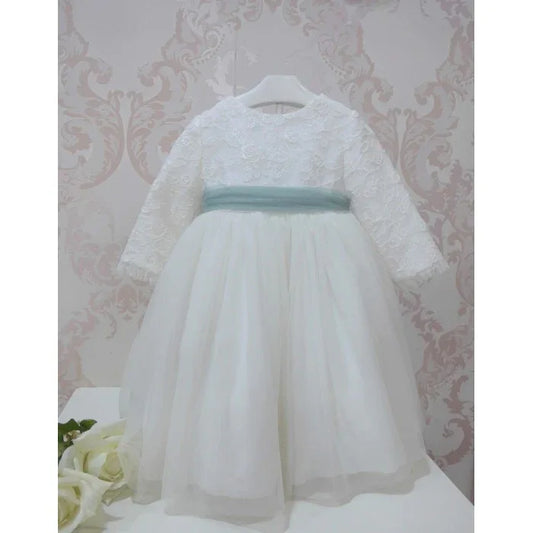 Vestido blanco roto cuerpo tul bordado floral y fajin verde - PARDALETS