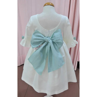 Vestido lino blanco roto con manguita francesa y fajin verde - PARDALETS