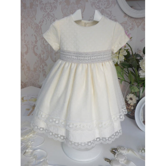 Vestido tul bordado beig